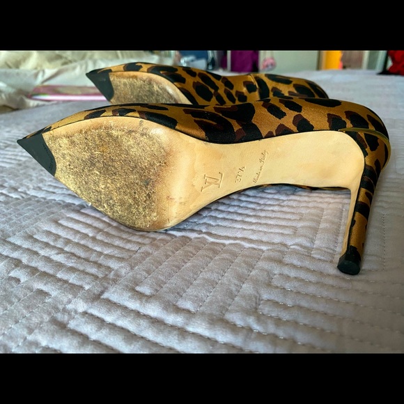 Original LV pumps size 6.5 - Picture 4 of 4